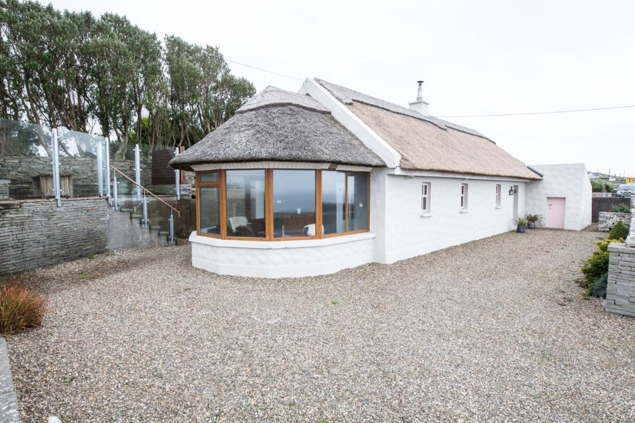 Storytellers Cottage Ballycotteen ภายนอก รูปภาพ